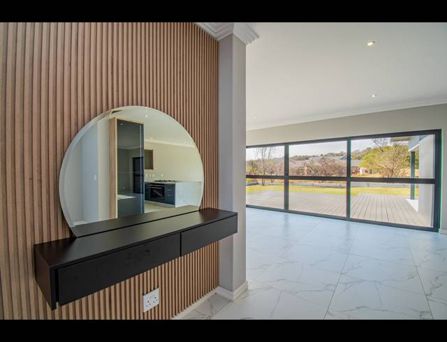 4 BEDROOM GATED ESTATE FOR SALE IN WATERLAKE FARM LIFESTYLE ESTATE